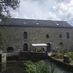 Le Moulin De Meral *