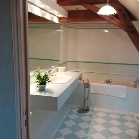 Le Moulin De Meral Homestay