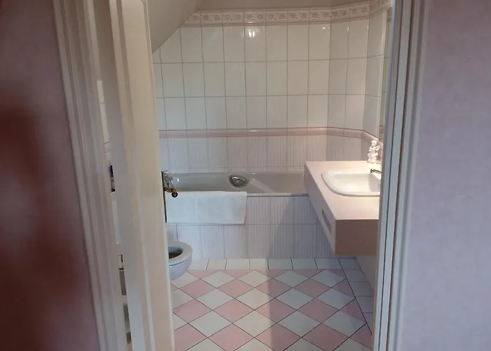 Le Moulin De Meral Montsûrs